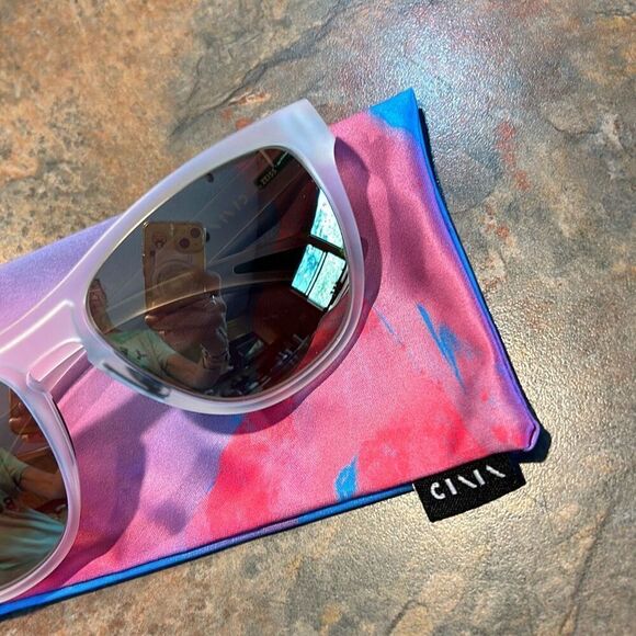 Giro Mills Sunglasses Matte Clear Onyx - Picture 10 of 11